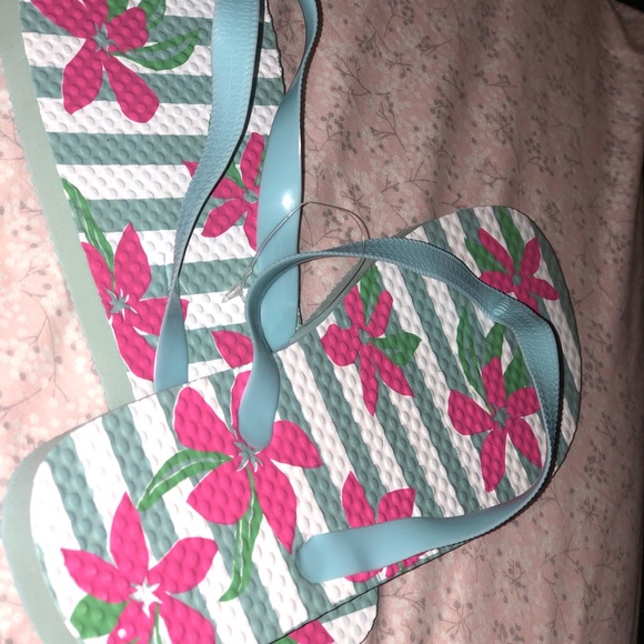 Sandal/Slippers - Picture 3 of 3